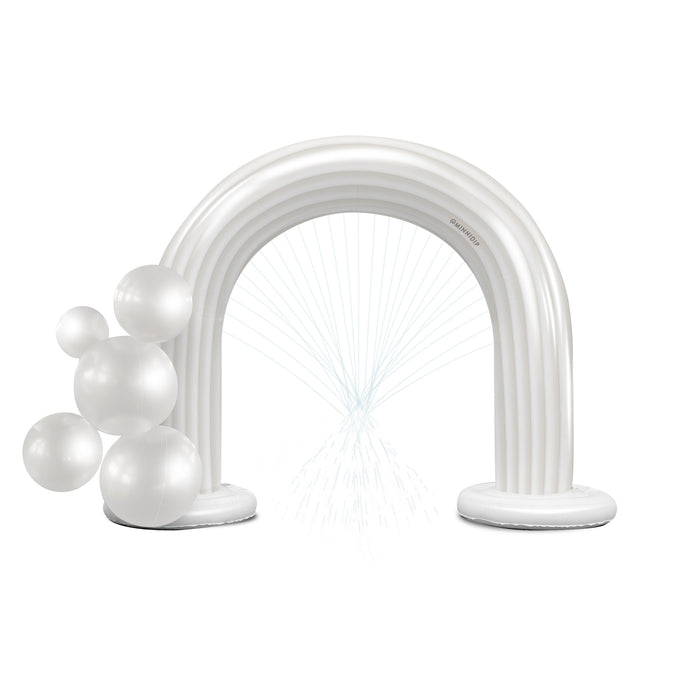 the COASTAL PEARL Garland Arch Sprinkler