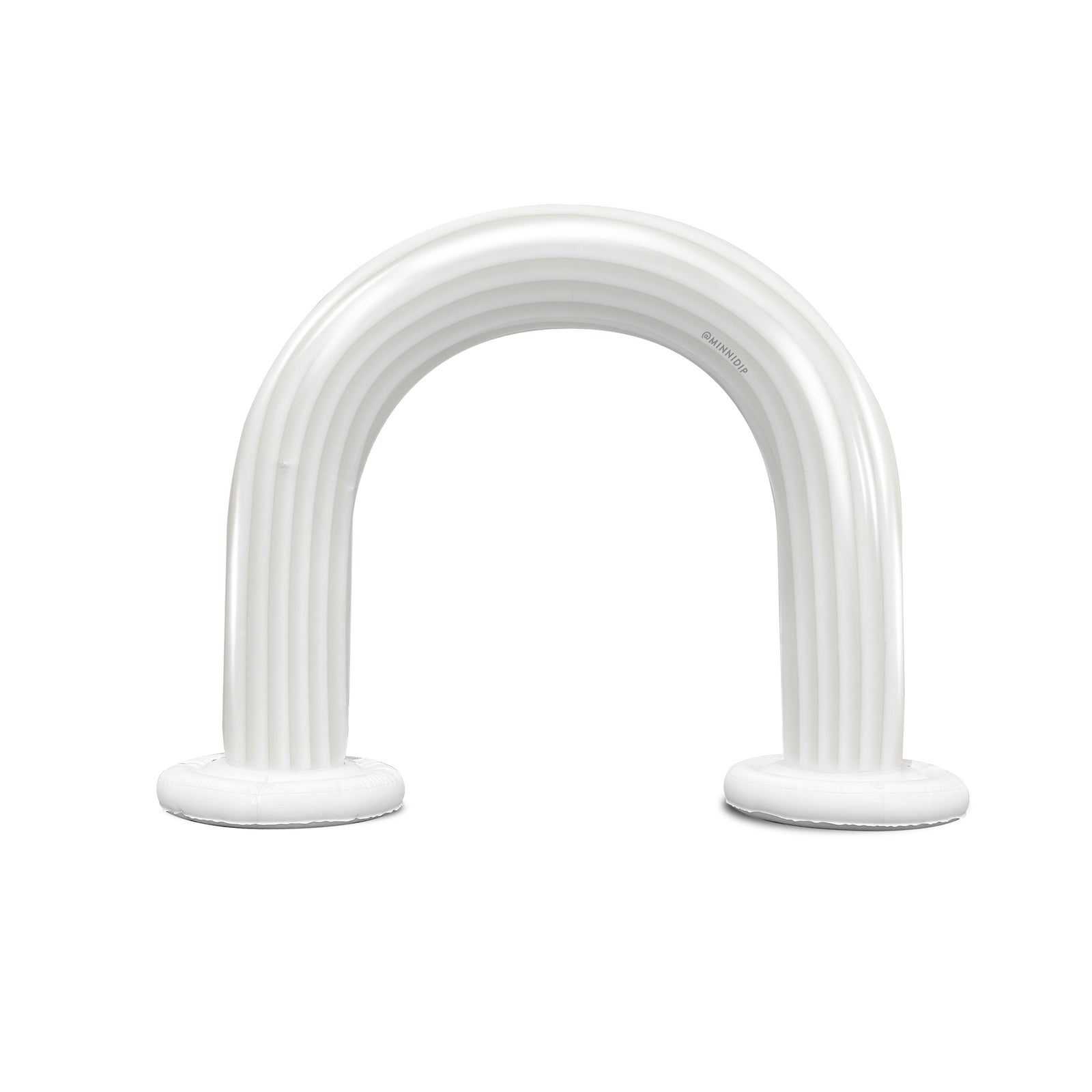the COASTAL PEARL Garland Arch Sprinkler