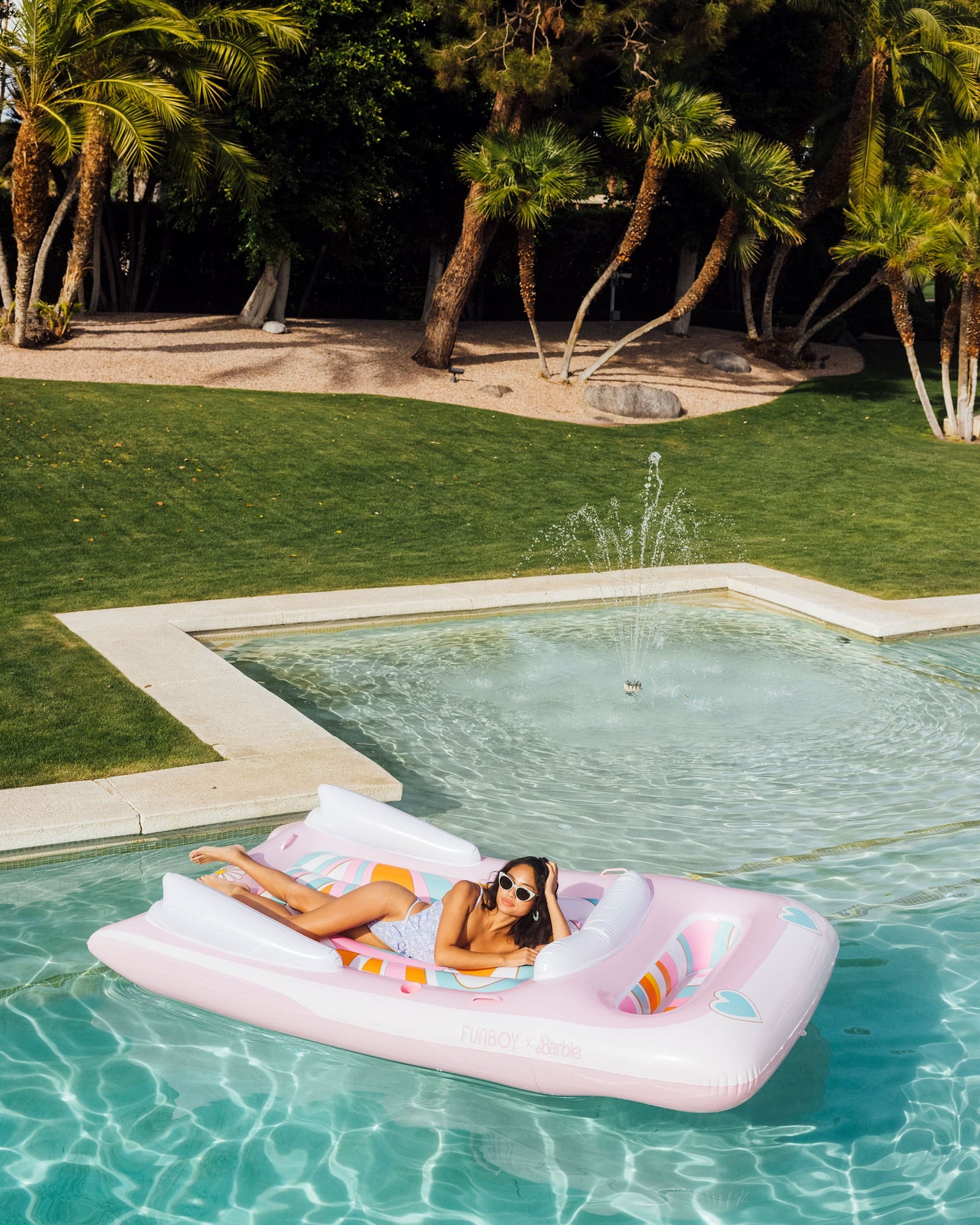 FUNBOY x Malibu Barbie™ Vintage Convertible Float