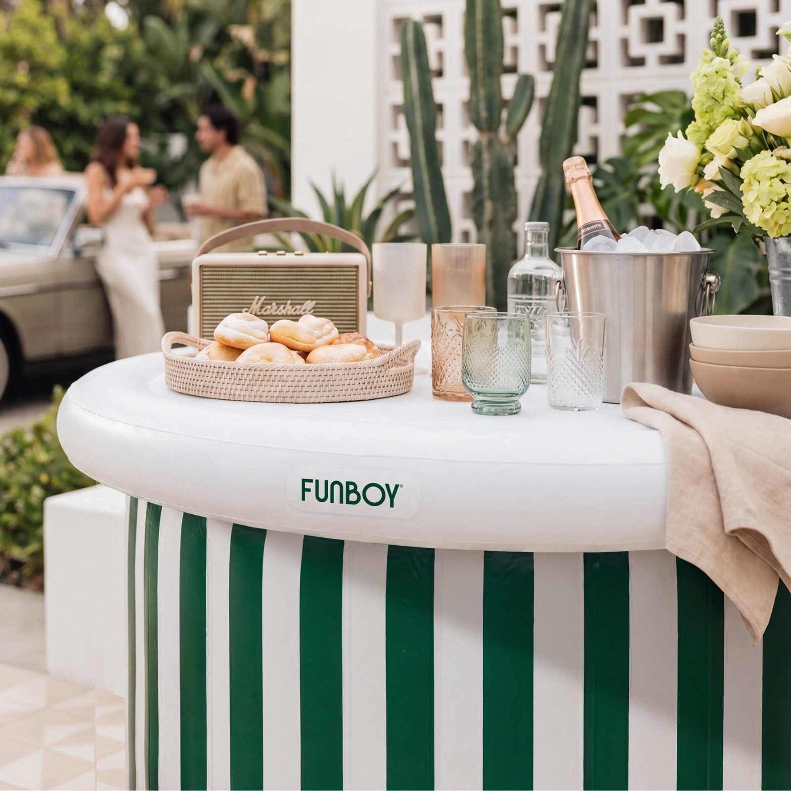 Pop-Up Party Bar