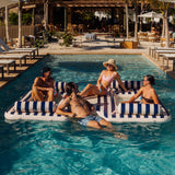 Dayclub Island Float