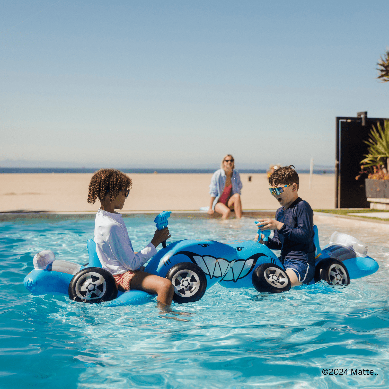 Kids Sharkruiser ™ Float