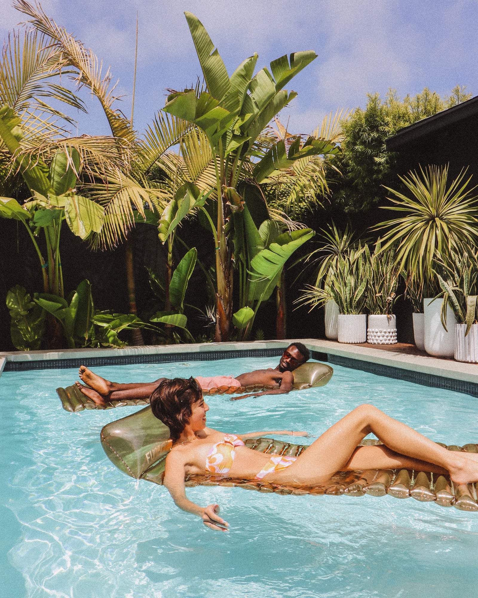 Clear Mocha Lounger