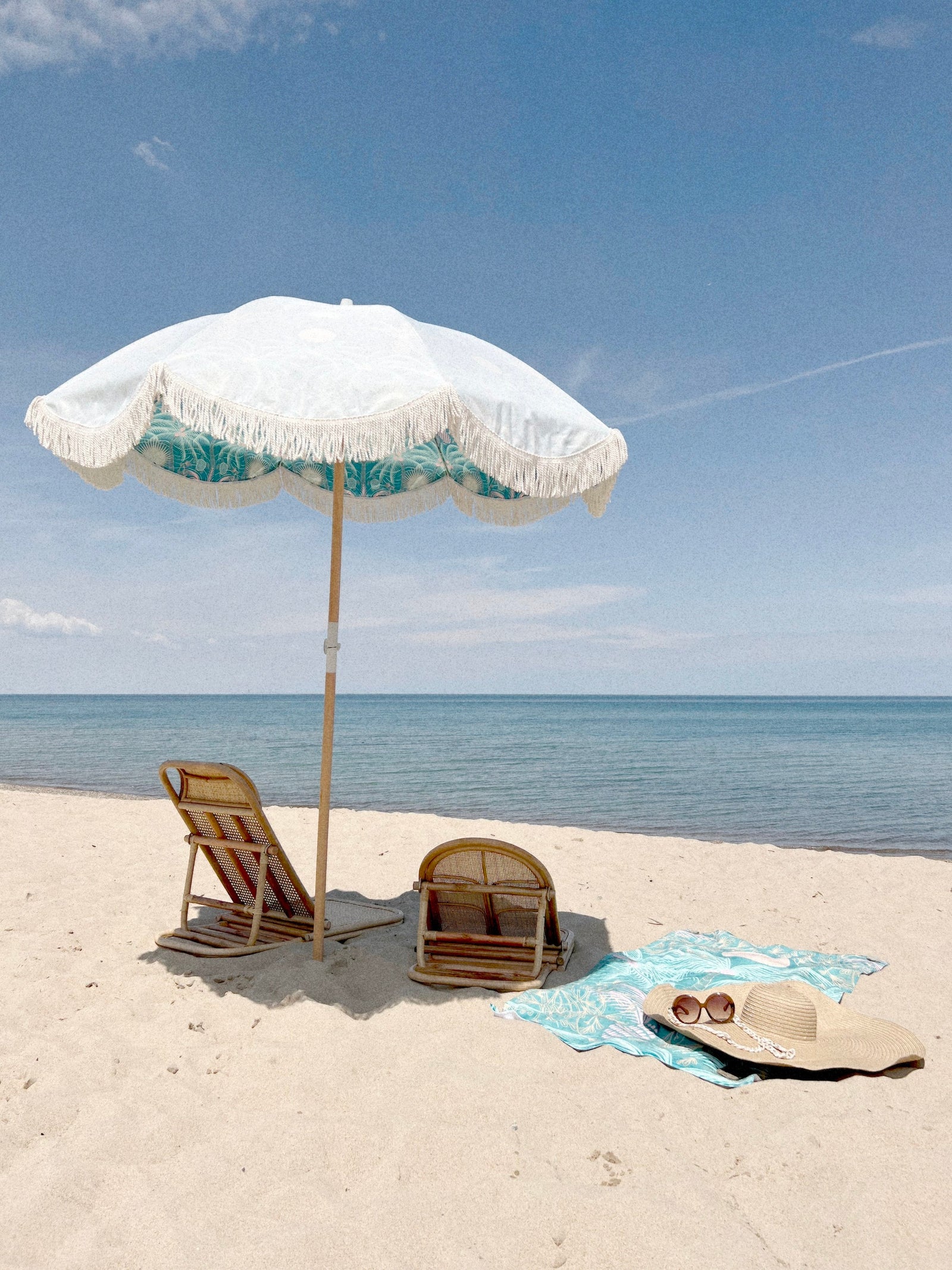 the RATTAN Beach Chair Short